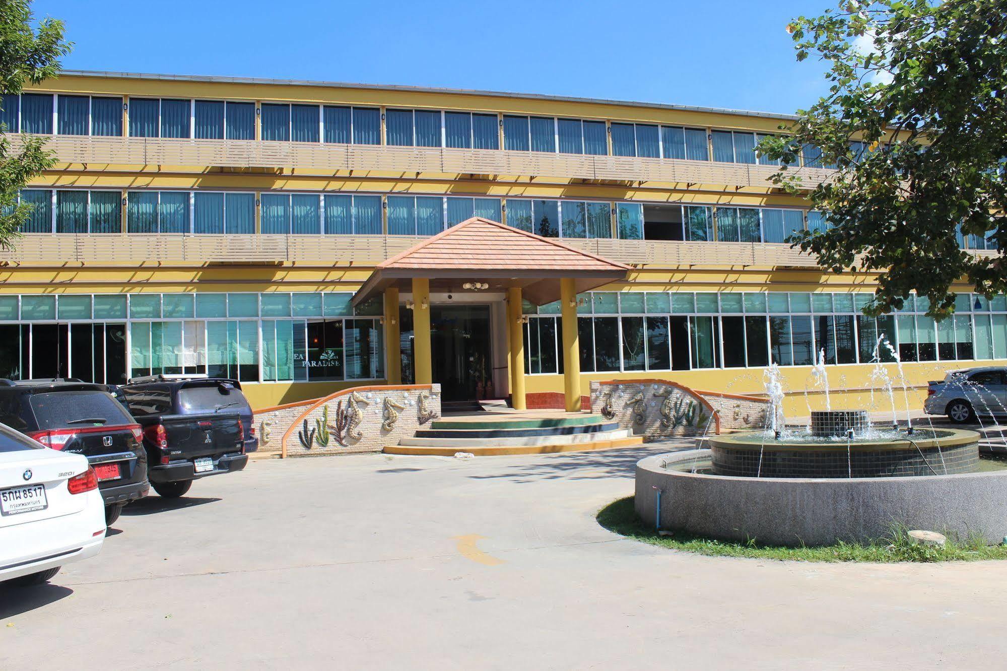 Oyo 257 Sea Paradise Hotel Sattahip Exterior foto