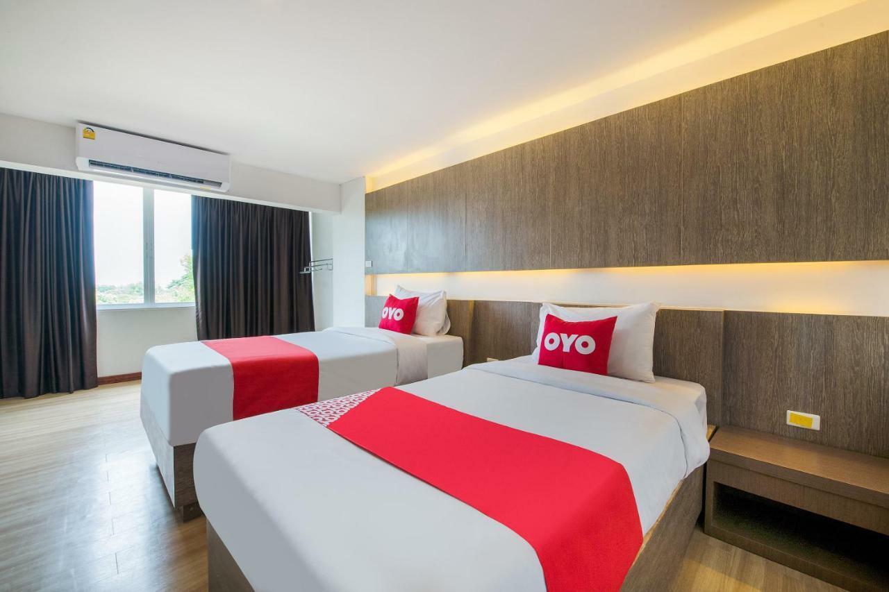 Oyo 257 Sea Paradise Hotel Sattahip Exterior foto