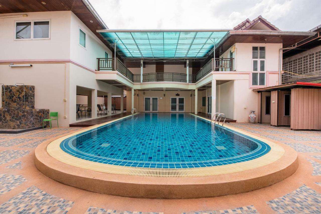 Oyo 257 Sea Paradise Hotel Sattahip Exterior foto