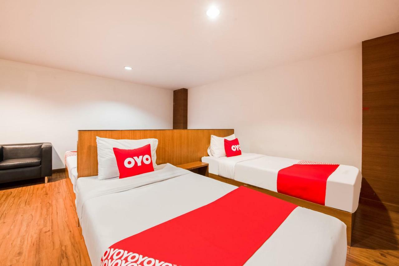 Oyo 257 Sea Paradise Hotel Sattahip Exterior foto